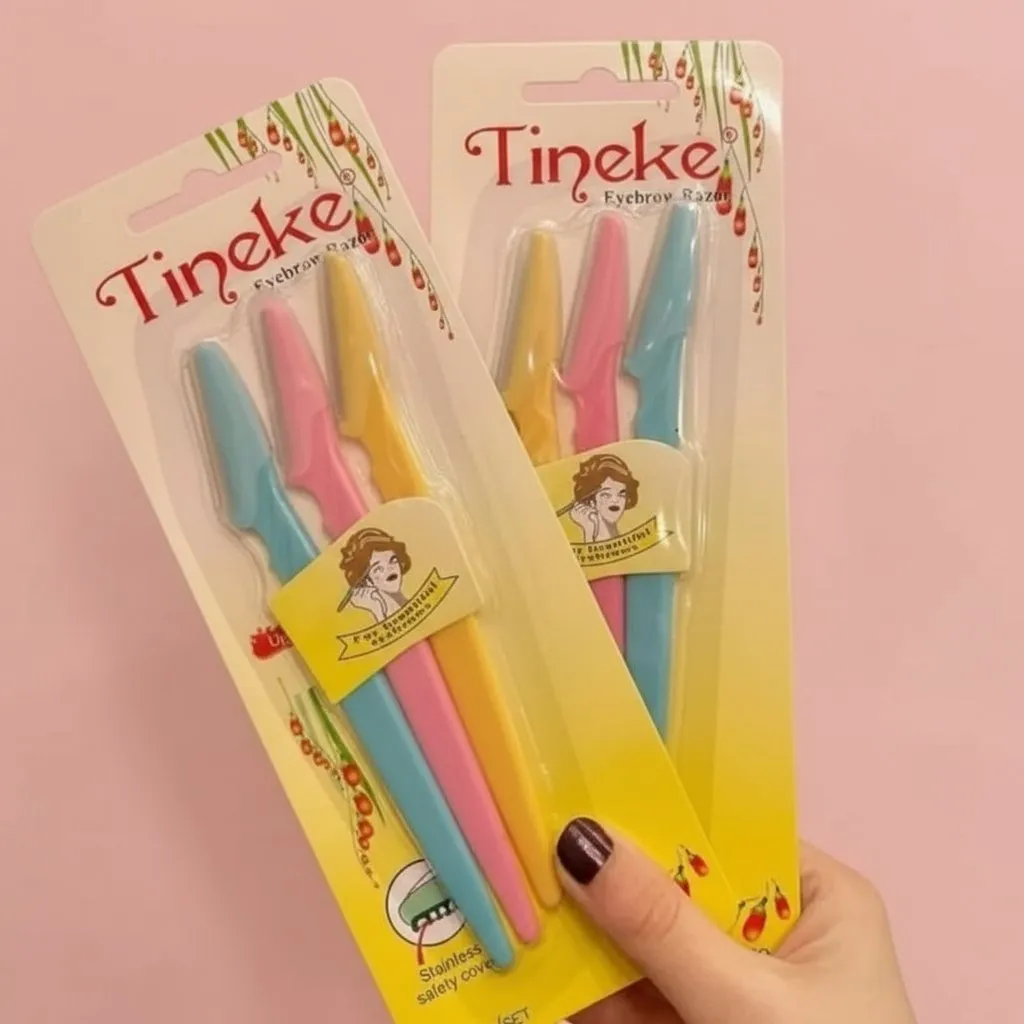 تیغ ابرو TINEKE