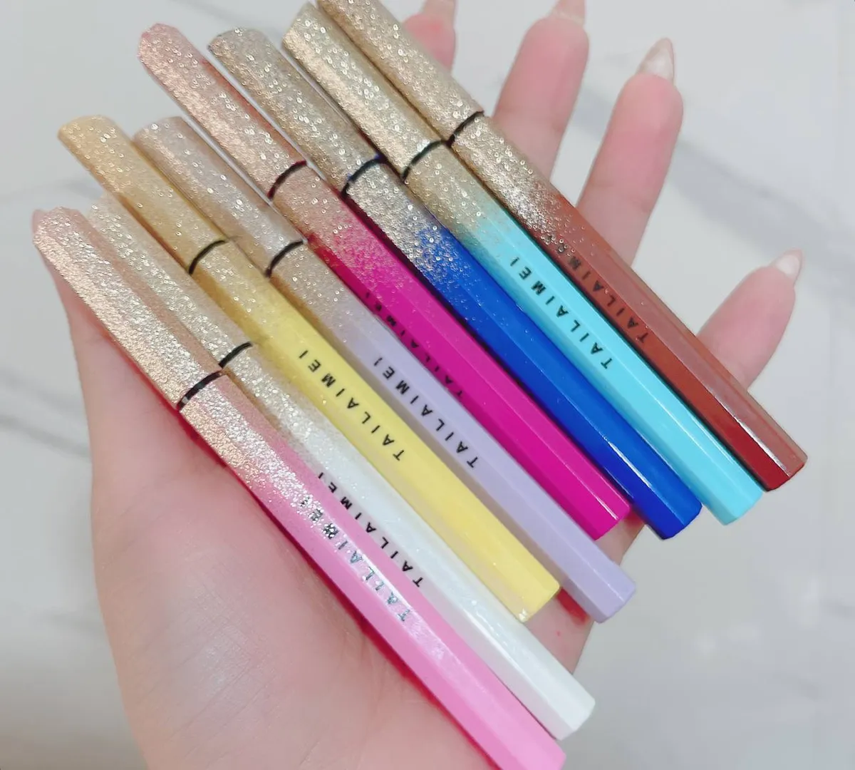 خط چشم رنگی مات ماژیکی تایلامی