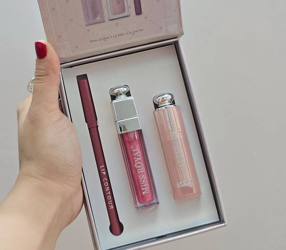 ست سه تکه آرایش لب میس رویال (خط لب، لیپ گلاس و بالم لب)