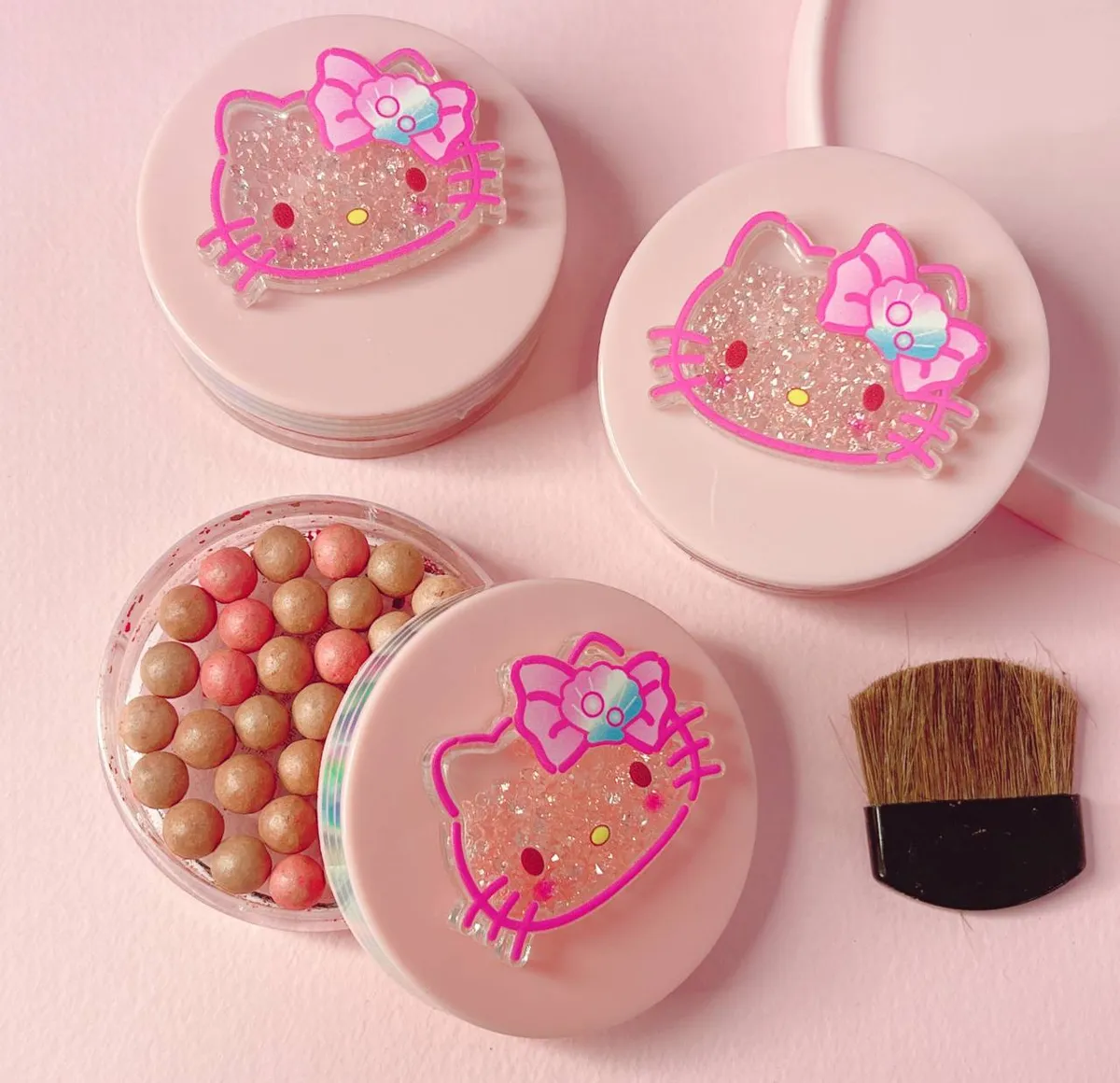 رژگونه مرواریدی طرح هلو کیتی